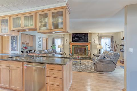 630 E Belmont Ave, Addison, IL 60101 photo 9