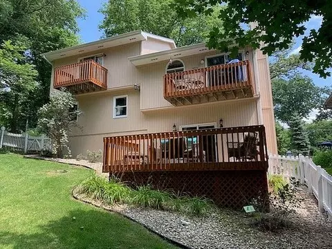 38228 N 3rd Ave, Spring Grove, IL 60081 photo 2