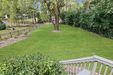 2010 Howard St, Wheaton, IL 60187 photo 25