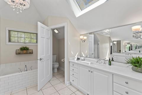 2010 Howard St, Wheaton, IL 60187 photo 19