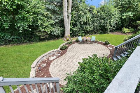 2010 Howard St, Wheaton, IL 60187 photo 24