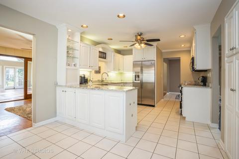 1477 Stonebridge Trl, Wheaton, IL 60189 photo 8
