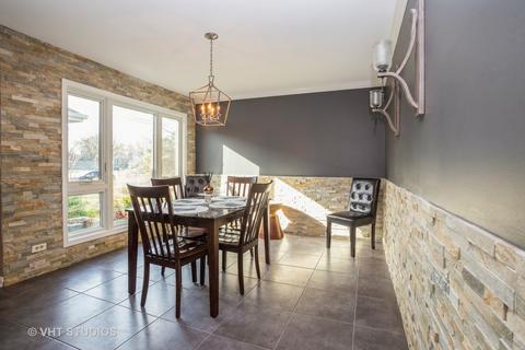 1477 Stonebridge Trl, Wheaton, IL 60189 photo 12
