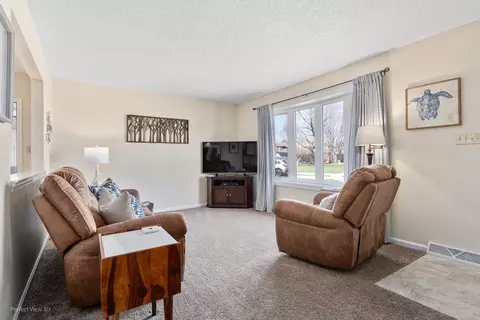 105 Doe Cir, Morris, IL 60450 photo 2