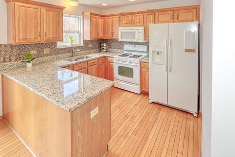 1623 Whispering Oaks Dr, Plainfield, IL 60586 photo 5