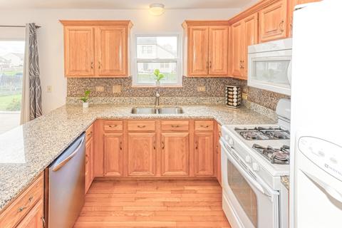 1623 Whispering Oaks Dr, Plainfield, IL 60586 photo 6