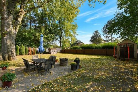 2633 Glenview Rd, Glenview, IL 60025 photo 25