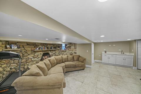 5708 W Maple Ave, Berkeley, IL 60163 photo 16