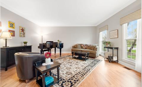26 W355 Jerome Ave, Wheaton, IL 60187 photo 2
