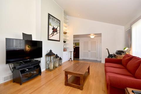 589 N 7th Ave, Des Plaines, IL 60016 photo 7
