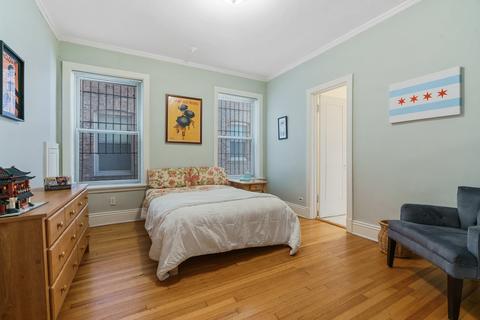 1053 E Hyde Park Blvd #1, Chicago, IL 60615 photo 11