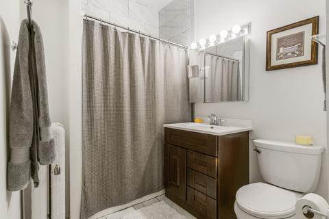 1053 E Hyde Park Blvd #1, Chicago, IL 60615 photo 10