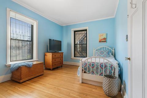 1053 E Hyde Park Blvd #1, Chicago, IL 60615 photo 12