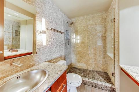 30 E Huron St #3307, Chicago, IL 60611 photo 16
