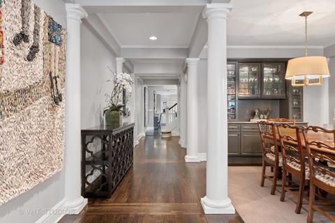 38 Elm St, Chicago, IL 60611 photo 14