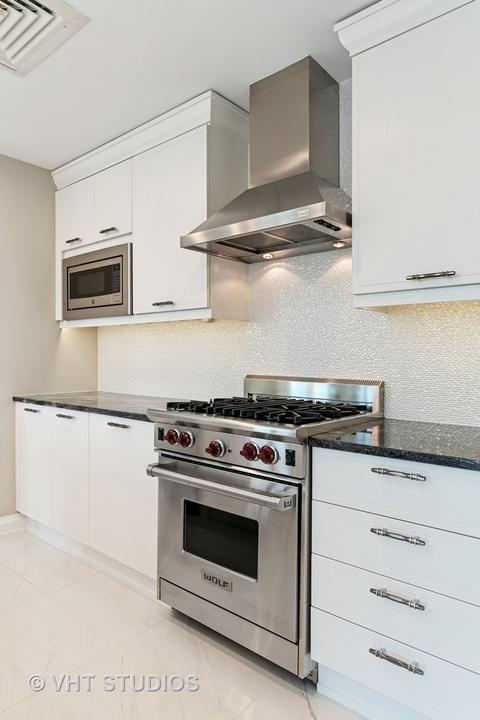 11 E Walton St #4201, Chicago, IL 60611 photo 11