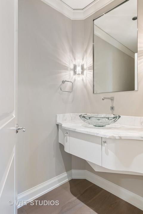 11 E Walton St #4201, Chicago, IL 60611 photo 29