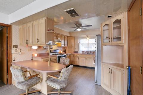 114 E 4th St, Tilton, IL 61833 photo 14