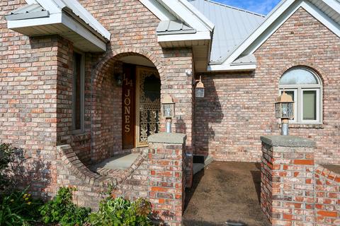 114 E 4th St, Tilton, IL 61833 photo 6
