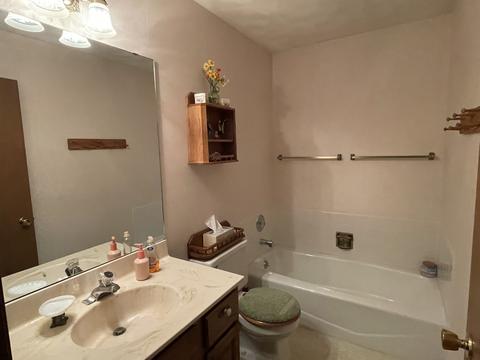 300 E 7th St, Belvidere, IL 61008 photo 16