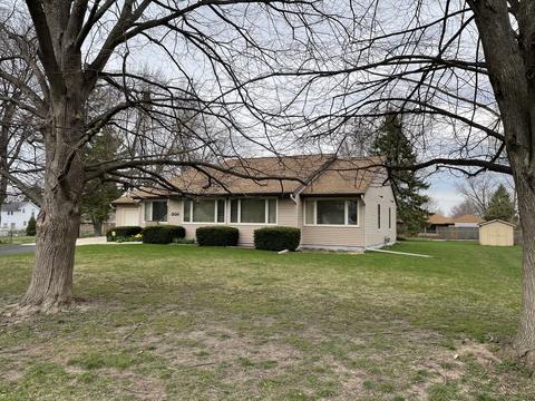300 E 7th St, Belvidere, IL 61008 photo 2