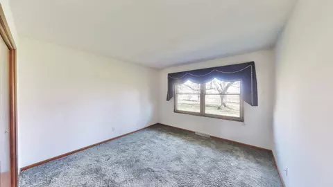 2956 E 13th Rd, Ottawa, IL 61350 photo 14