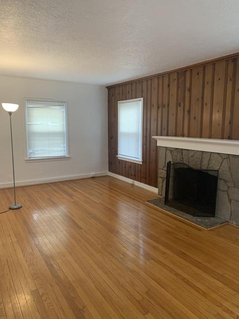 15837 Sawyer Ave, Markham, IL 60428 photo 2