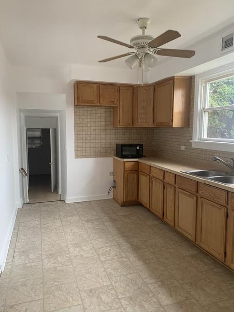 15837 Sawyer Ave, Markham, IL 60428 photo 3
