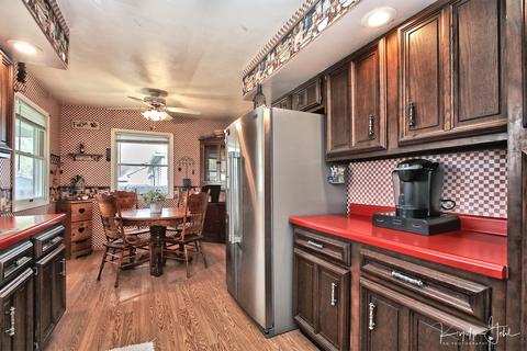 139 Circle Dr E, Montgomery, IL 60538 photo 5