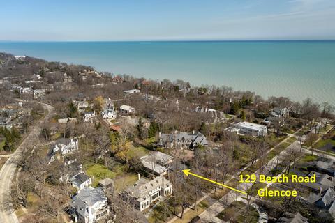 129 Beach Rd, Glencoe, IL 60022 photo 4