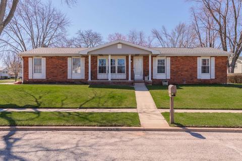 2703 E Washington St, Bloomington, IL 61704 photo 30