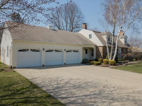 1502 Pheasant Run Rd, Harvard, IL 60033 photo 2