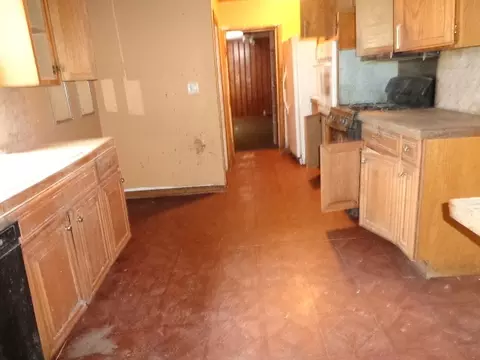 16507 Hillcrest Dr, Markham, IL 60428 photo 4