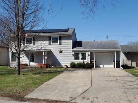 1454 S Demeter Dr, Freeport, IL 61032 photo 1