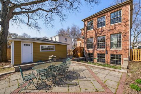 1011 N Main St, Wheaton, IL 60187 photo 5