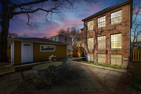 1011 N Main St, Wheaton, IL 60187 photo 4