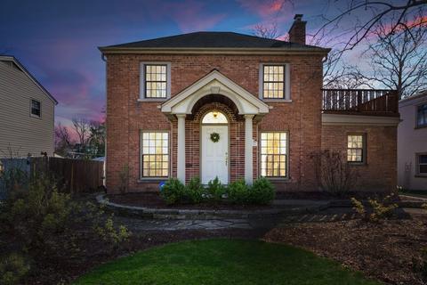 1011 N Main St, Wheaton, IL 60187 photo 1