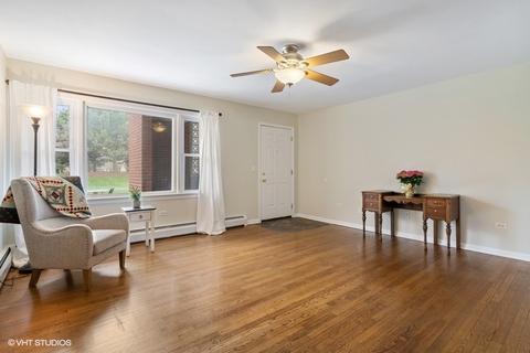101 Dover Dr #6, Des Plaines, IL 60018 photo 2