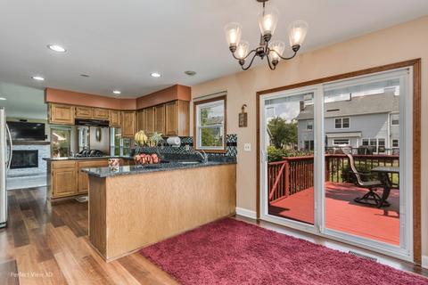 935 Harmon Blvd, Hoffman Estates, IL 60169 photo 13