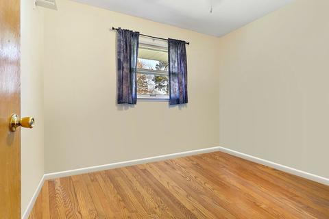 1511 Flower St, Mchenry, IL 60050 photo 10