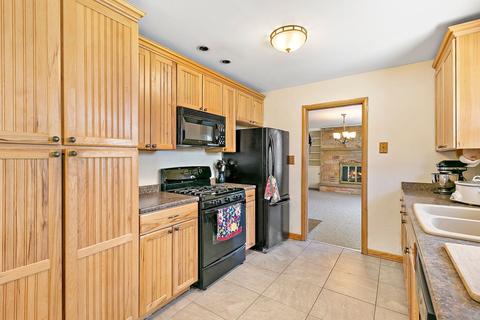 1511 Flower St, Mchenry, IL 60050 photo 5