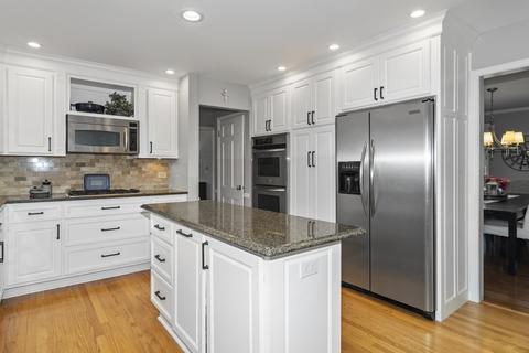 1104 E Bailey Rd, Naperville, IL 60565 photo 6