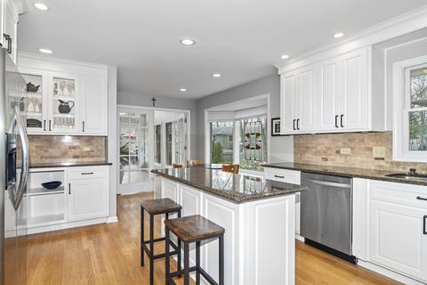 1104 E Bailey Rd, Naperville, IL 60565 photo 5