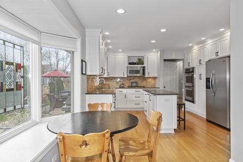 1104 E Bailey Rd, Naperville, IL 60565 photo 10