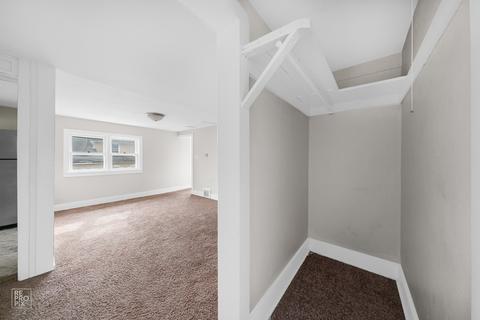 572 2nd Ave, Aurora, IL 60505 photo 5