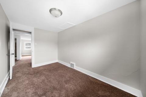 572 2nd Ave, Aurora, IL 60505 photo 14