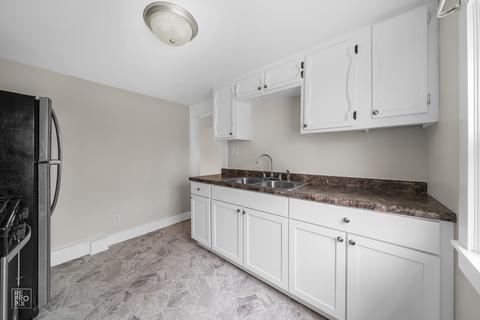 572 2nd Ave, Aurora, IL 60505 photo 7