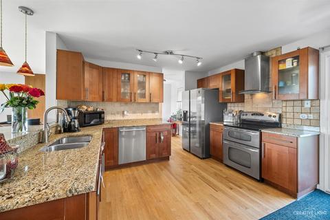 944 Balsam Ln, Bartlett, IL 60103 photo 6