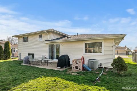 944 Balsam Ln, Bartlett, IL 60103 photo 23