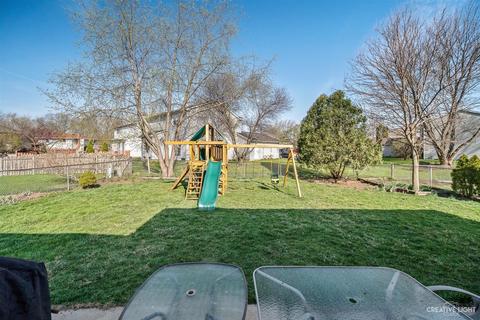 944 Balsam Ln, Bartlett, IL 60103 photo 2